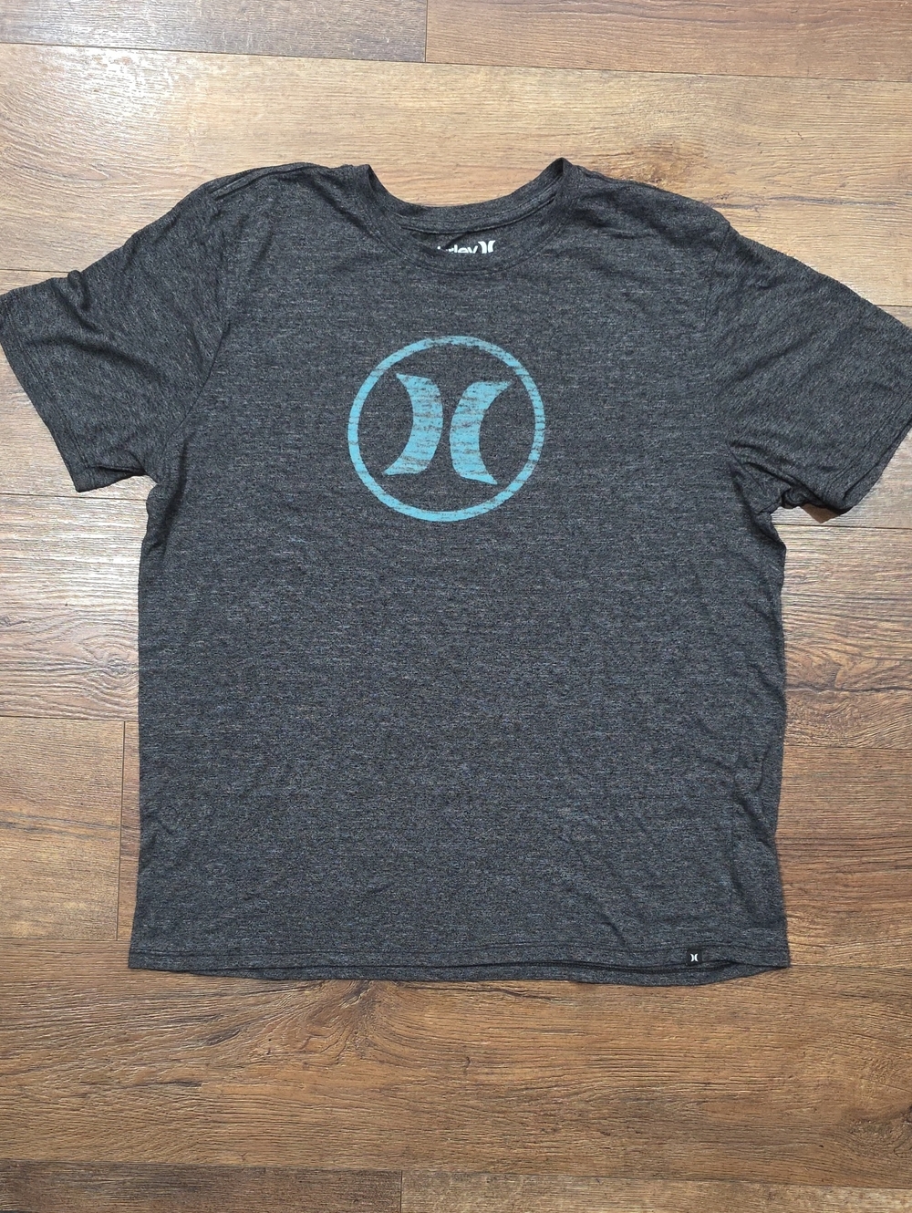 Hurley Men's Charcoal Heather T-Shirt with Teal Logo